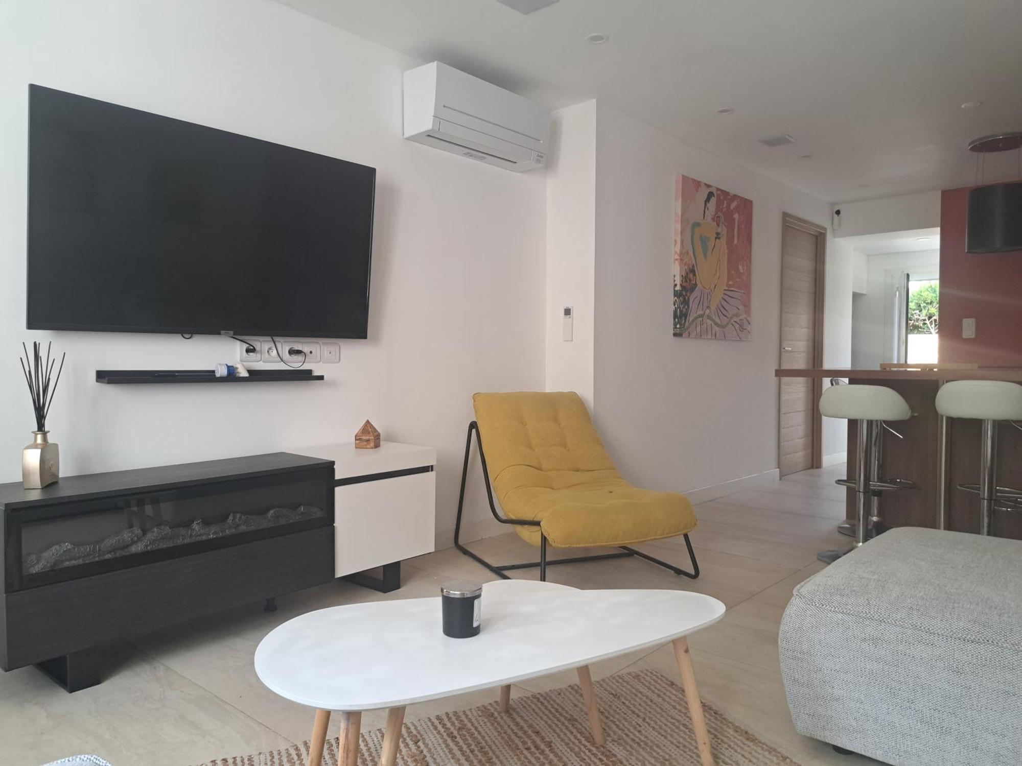 Magnifique Appartement 2 Chambres Avec 50 M2 De Jardin Privatif La Crau Szoba fotó